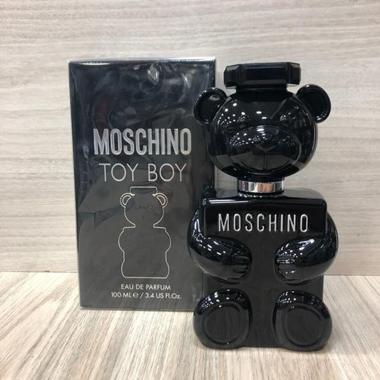 Toy Boy 1.1 Moschino